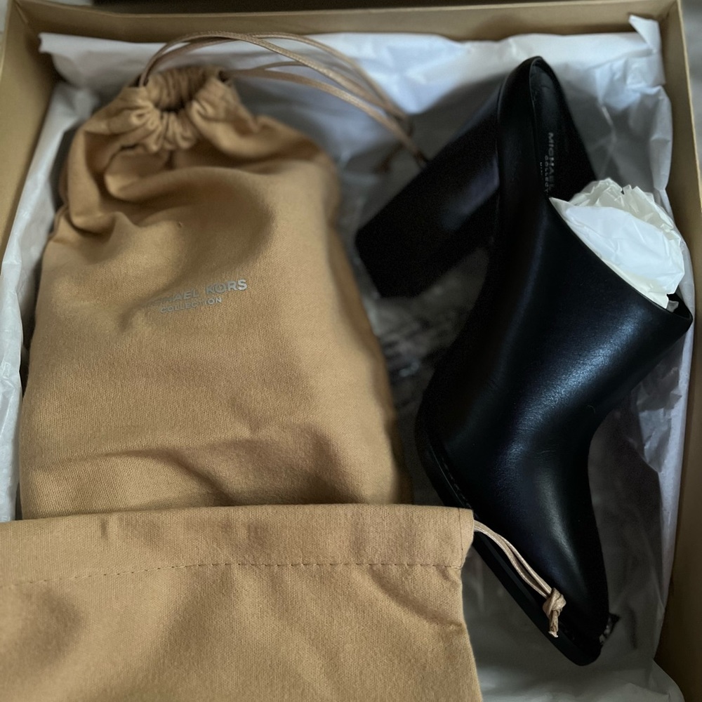 Michael Kors black slip on mule NEW never worn in box.